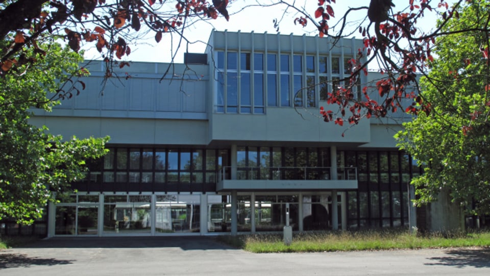 Die Kantonsschule Alpenquai in Luzern