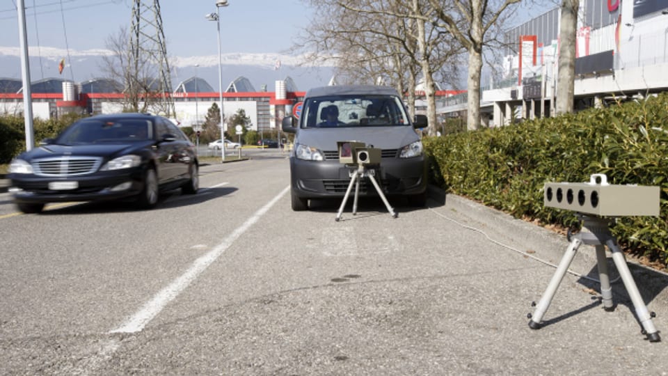 Sollen Autofahrer in Zukunft wissen, wo die Polizei Radarkontrollen durchführt?