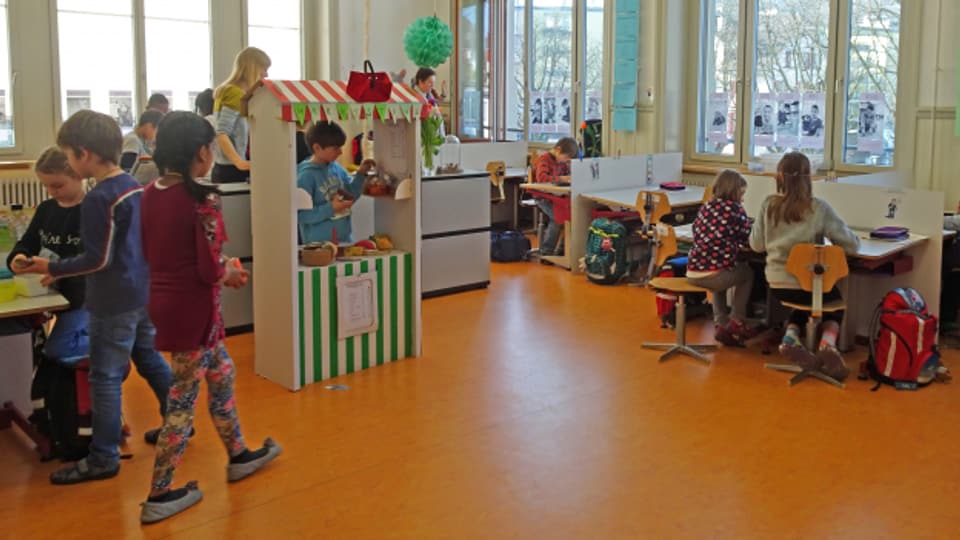 Die Evaluation macht die Volksschule besser: Blick in ein Schulzimmer im Luzerner Maihof-Schulhaus.