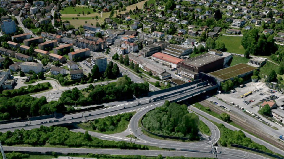 Die Stadt Kriens setzt sich für eine überdachte Autobahn ein.