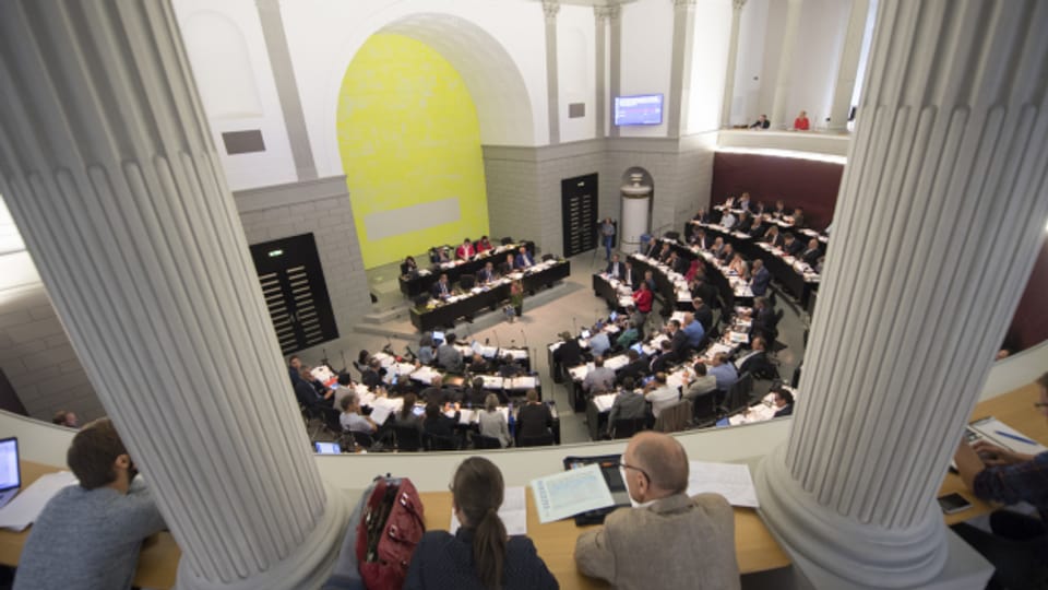 Das Parlament soll in Krisenzeiten mehr mitreden können: Blick in den Luzerner Kantonsratssaal.