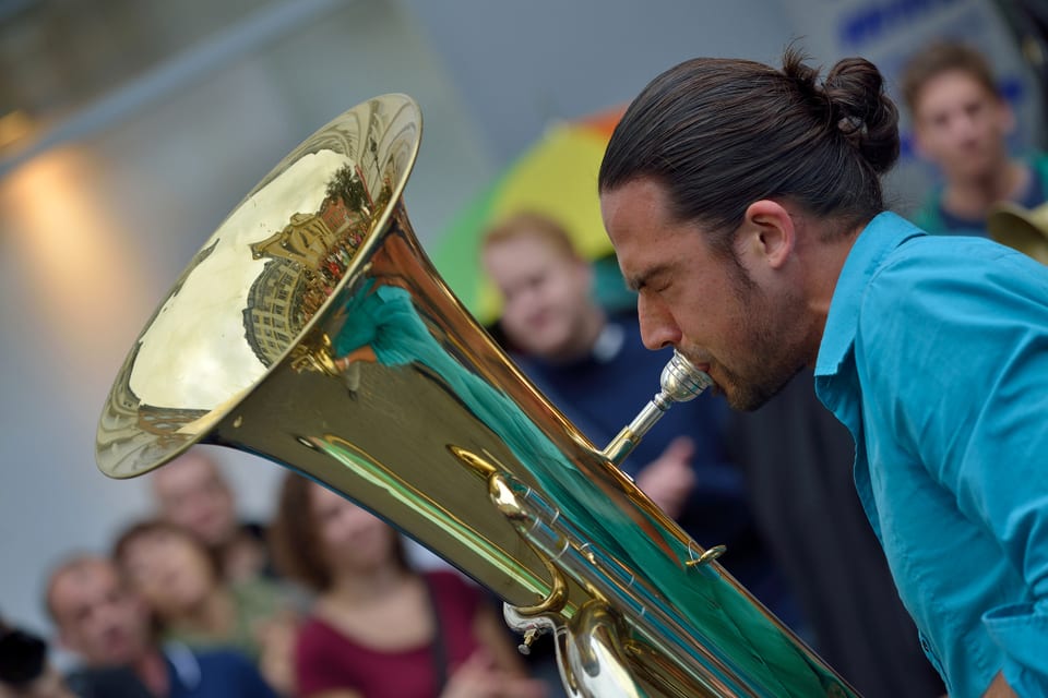 Bewegt sich musikalisch zwischen verschiedenen Welten: der Urner Musiker Tobi Zwyer.