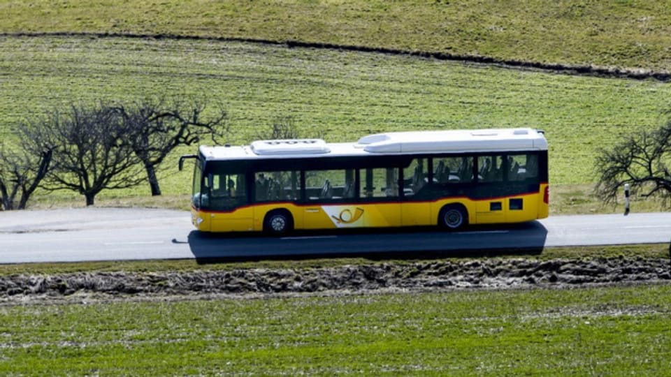 Die Regierung setzt lieber auf mehr Busse als auf eine Bahnverbindung.