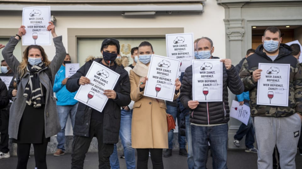 Luzerner Gastronomen demonstrierten im Dezember 2020 gegen die Schliessung der Restaurants und für eine gerechtfertigte Entschädigung.