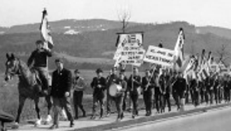 Jurassier demonstrieren gegen die «150 Jahre Belästigung» durch den Kanton Bern, 1965