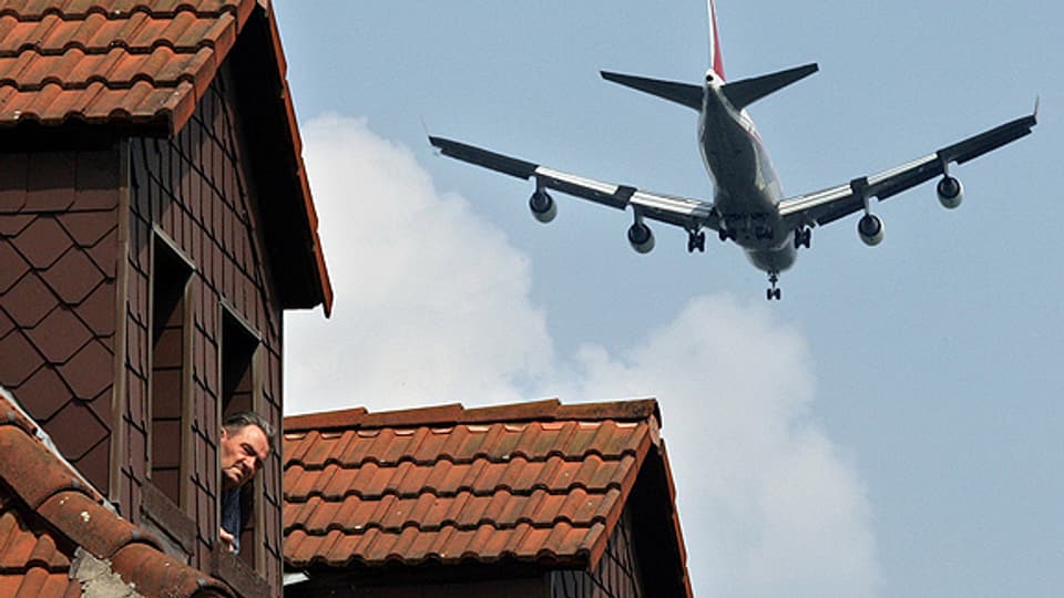 Die Schweiz und Deutschland haben geregelt, wer dass wann wie viel Fluglärm zu ertragen hat.