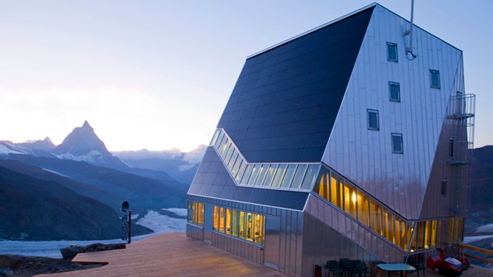 Nur zum Teil ökologisch: die SAC-Monte-Rosa-Hütte bei Zermatt