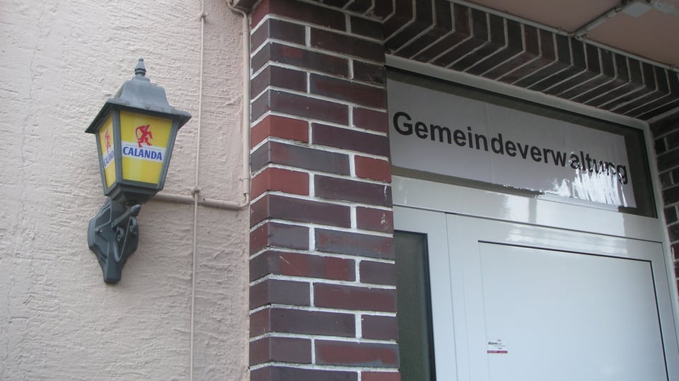 Restaurant und Gemeindeverwaltung in Obermumpf.
