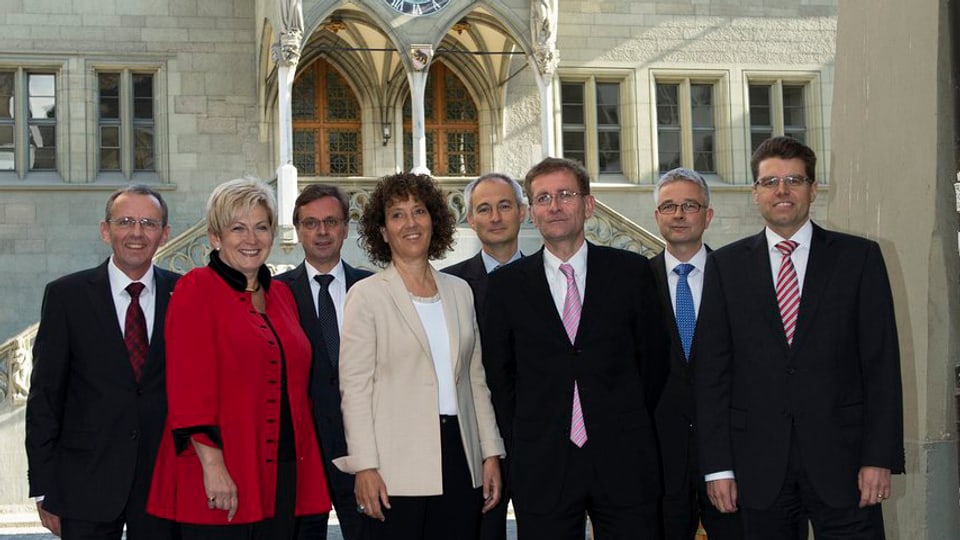 Die Berner Kantonsregierung stellt sich der Debatte um Nebeneinkünfte von Behördenmitgliedern