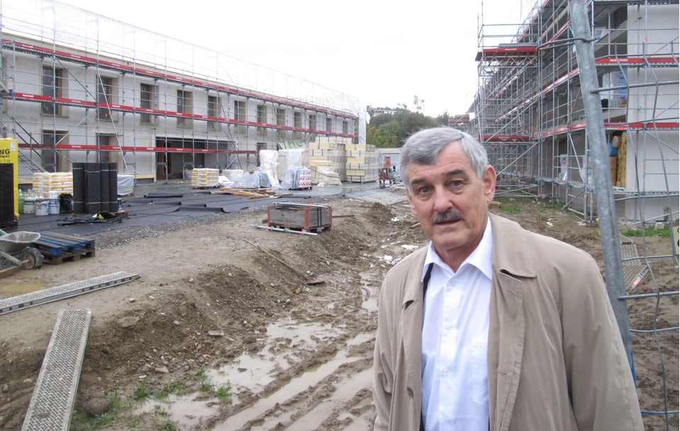Genossenschaftspräsident Walter Wiedmer auf der Baustelle.