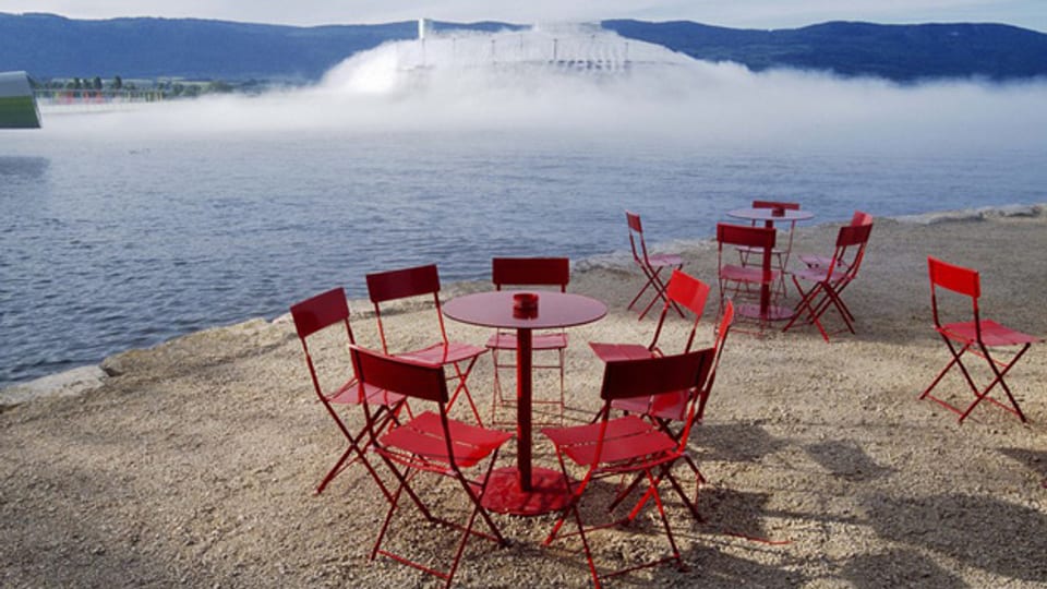 Auch die nächste Landesausstellung dürfte am Wasser stattfinden, genauer am Bodensee. Bild der Wolke in Yverdon-les-Bains, anlässlich der Expo02.