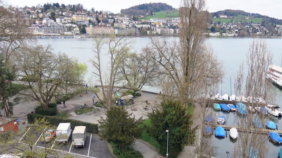Ein Teil des Inseli-Parks neben dem KKL in Luzern: hier soll das neue Theater gebaut werden.
