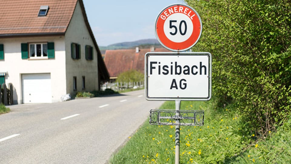 Dorfschild der Gemeinde Fisibach.