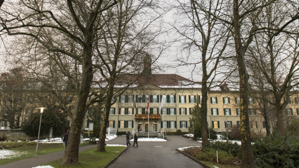 Bei den Universitären Psychiatrischen Diensten Bern hängt der Haussegen schief: Der gesamte Verwaltungsrat tritt zurück.