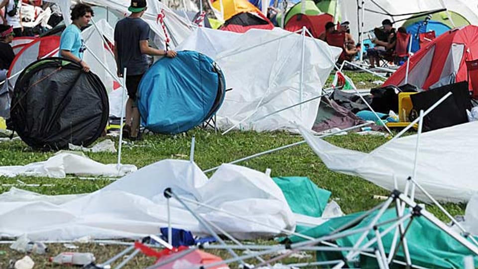 Ein heftiger Sturm zerstörte Zelte am Openair Frauenfeld 2012