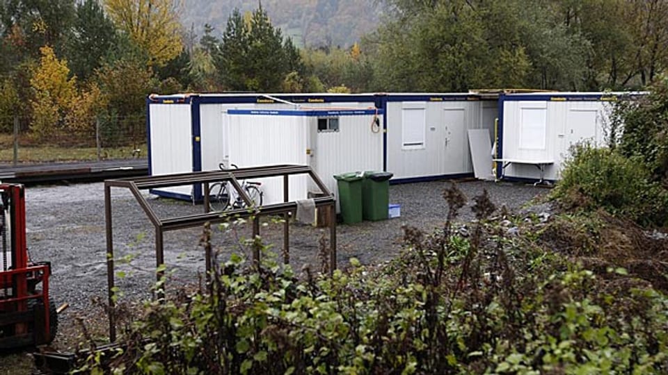 Die Container-Unterkunft für abgewiesene Asylbewerber in der Waldau in Landquart ist eines der kantonalen Zentren.