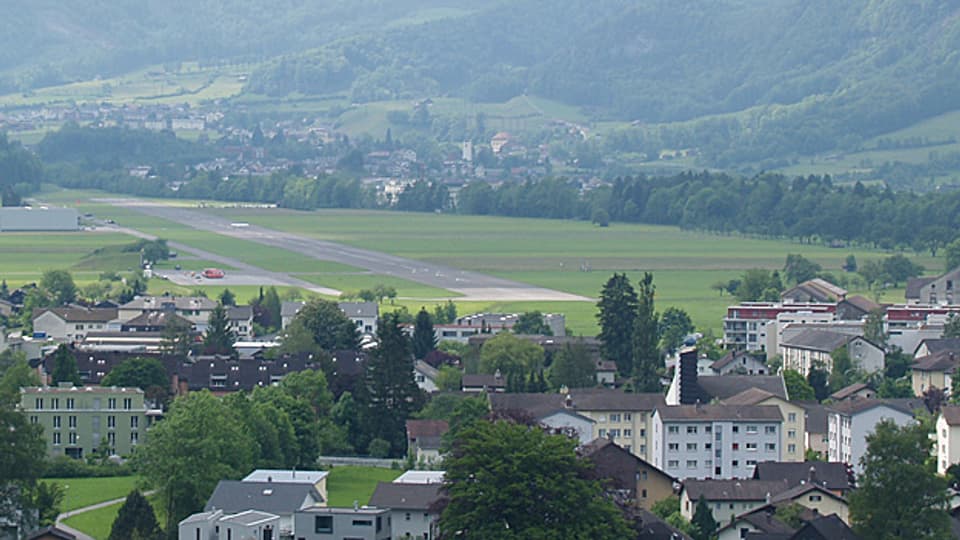 Der Flugplatz Mollis soll in Zukunft für die zivile Luftfahrt genutzt werden.