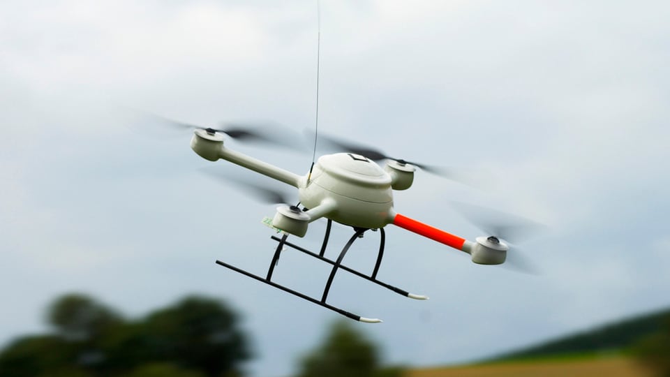 Bei Unfällen im Kanton St. Gallen kommen kleine Drohnen zum Einsatz. (Symbolbild)