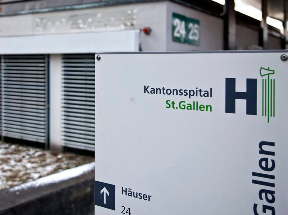 Neben dem Spital in St. Gallen soll eine Wohnung für schwer erkrankte Asylsuchende gemietet werden.