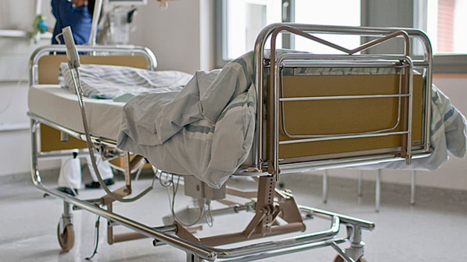 Insgesamt 1'014'077 Personen begaben sich 2013 in einen der 289 Spitalbetriebe der Schweiz zur Pflege.