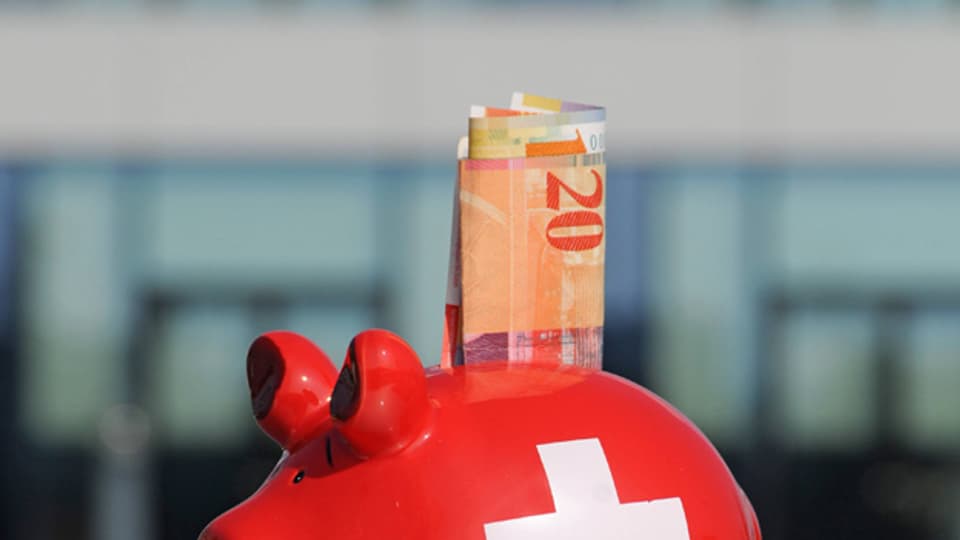Sparen lohnt sich künftig bei den Kantonalbanken weniger.