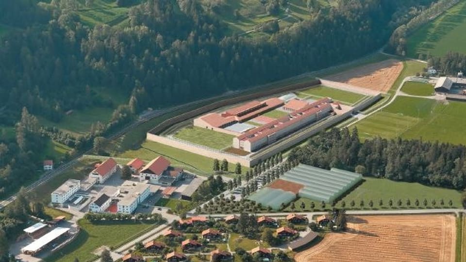 Der Baubeginn der geschlossenen Justizvollzugsanstalt in Realta ist im Herbst 2016 .