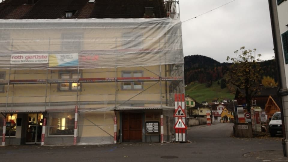  Bild in Lightbox öffnen.  Bildlegende: Eine der vielen Baustellen in Appenzell. Der Immobilienmarkt ist überhitzt, sagen Beobachter.
