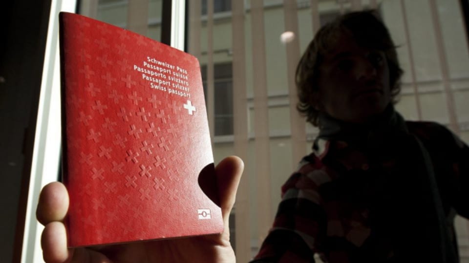 Der Schweizerpass soll für Einbürgerungswillige leichter zu haben sein.