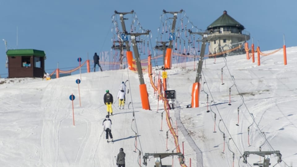 In gewissen Ostschweizer Skigebieten kann man bereits diese Wochenende Ski- und Snowboard fahren.