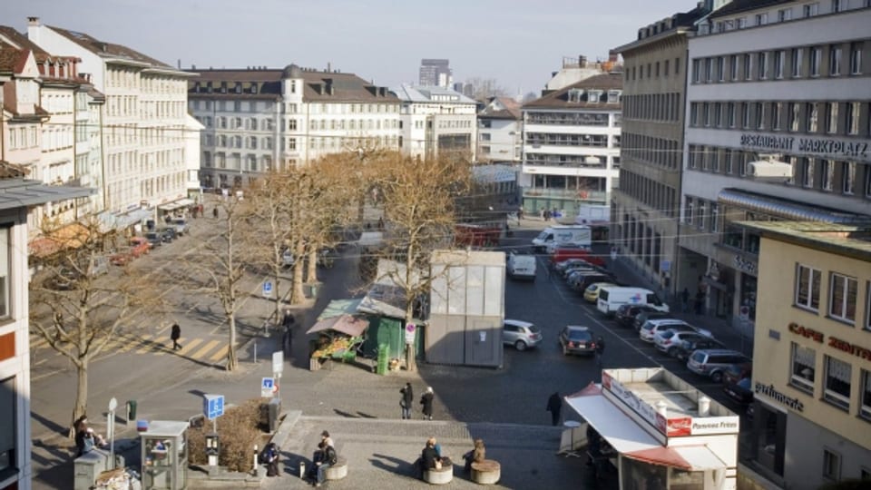 Blick über den Marktplatz in St. Gallen, aufgenommen 2009. Hier befindet sich der permanente Markt.