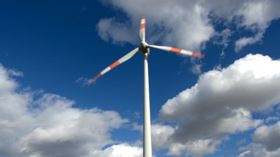 Die St. Galler Regierung will zwei Standorte für Windpärke in den Richtplan aufnehmen.