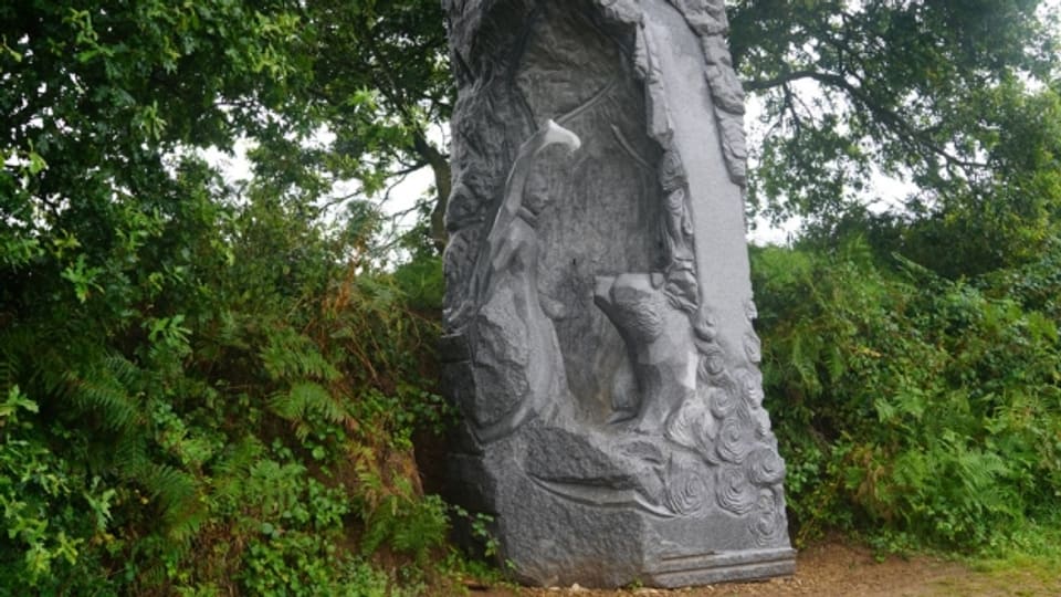 Eine Statue erinnert an das Wirken des Mönchs Gallus in der Bretagne.
