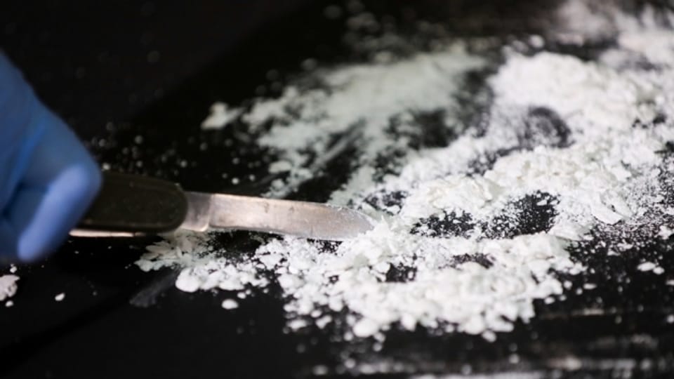 Das beschlagnahmte Kokain wird nun genauer untersucht.