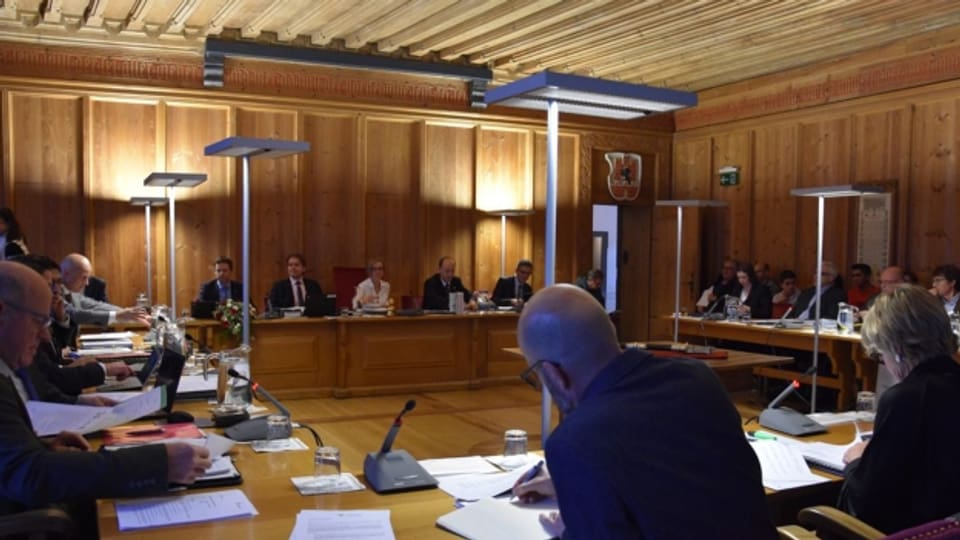 Im Churer Stadtparlament wurden kritische Fragen zum IBC-Abstimmungssponsoring gestellt.