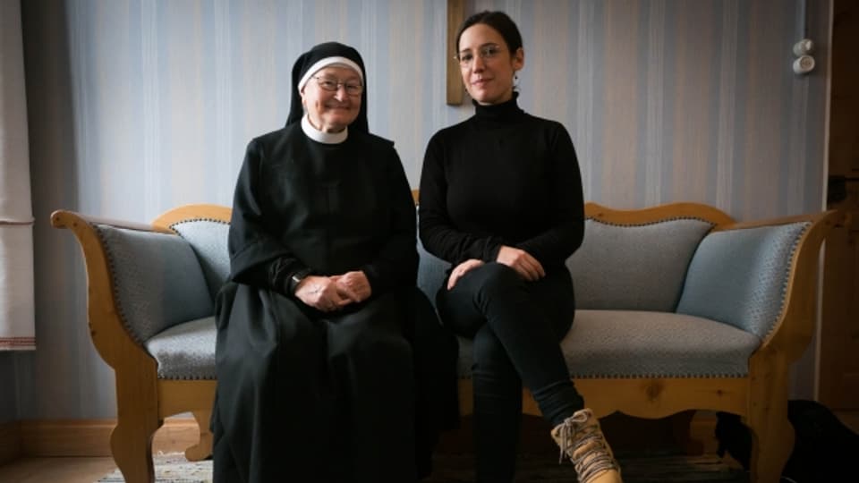 Zwei unterschiedliche Rebellinnen: Schwester Domenica und Gülsha Adilji.