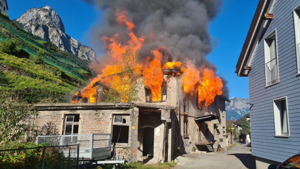 Die alte Mühle stand im Vollbrand.