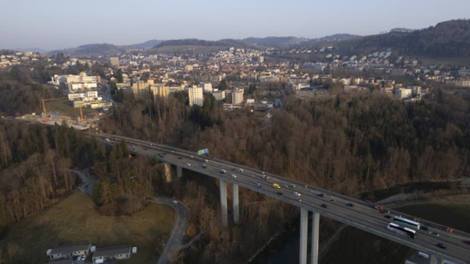 Die Stadt St. Gallen und ihre Verkehrsprobleme. Im Bild das Sitterviadukt mit der Stadtautobahn.