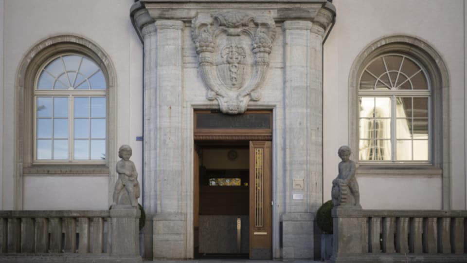 Im Kanton Appenzell Ausserrhoden steht künftig die Türe offen für Gemeindefusionen. Der Vorschlag der Regierung wird abgelehnt.