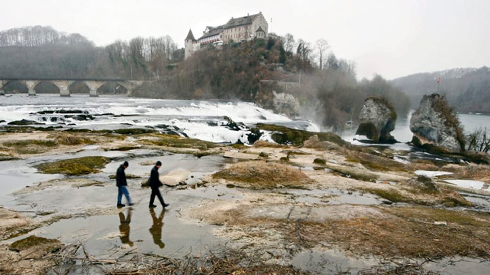 Niedrigwasser soll es am Rheinfall nur aus natürlichen Gründen geben.