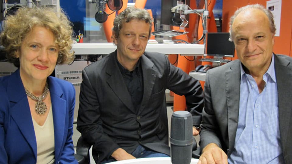 Corine Mauch (SP), Moderator Hans-Peter Künzi, Filippo Leutenegger (FDP)