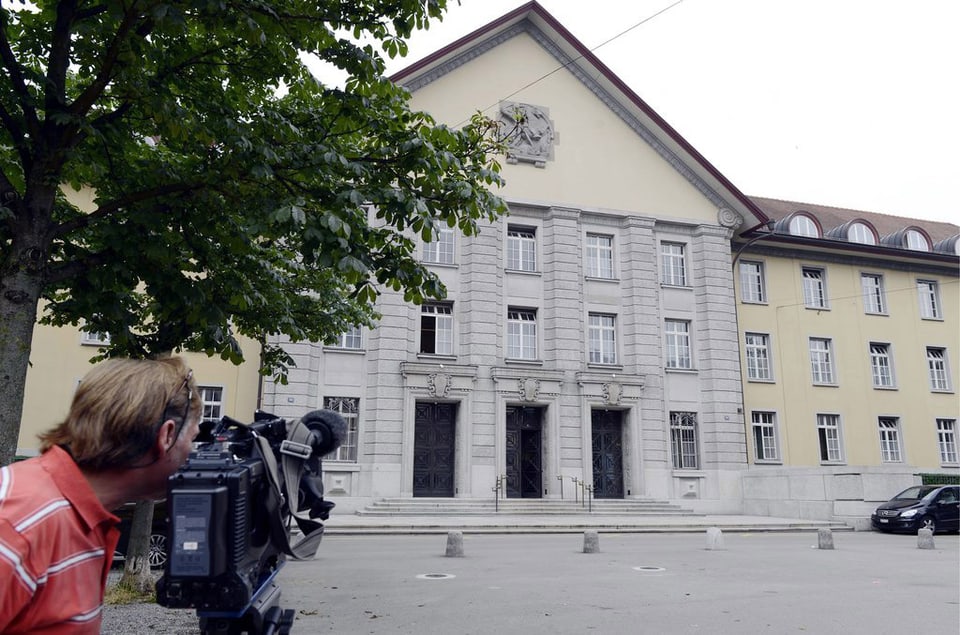 Das Bezirksgebäude in Zürich: Hier läuft der Prozess gegen die Ex-CS-Mitarbeiter.