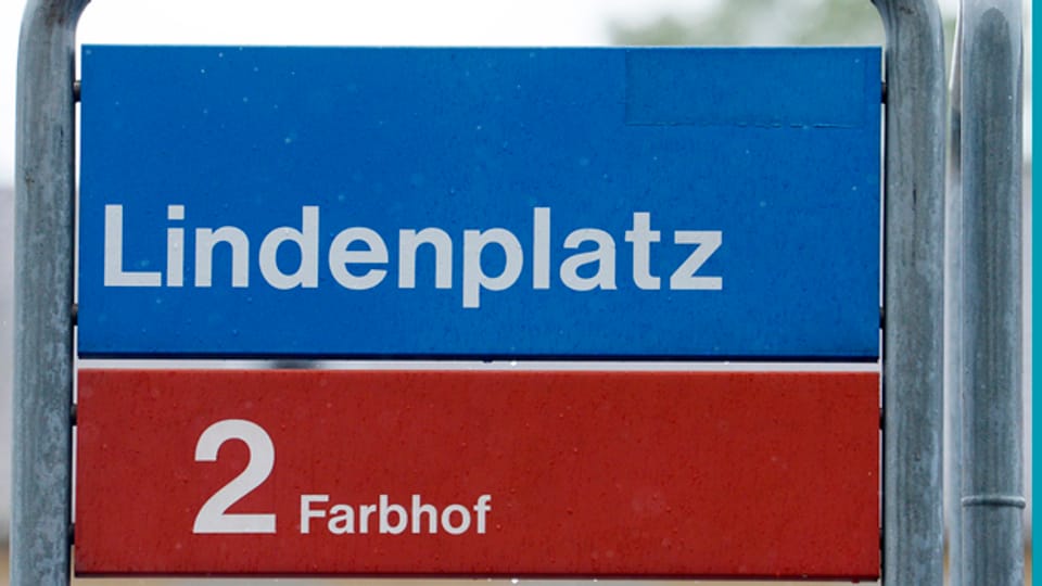 Der Zweier fährt weiter über den Lindenplatz zum Farbhof, wie es die Bevölkerung wünscht.
