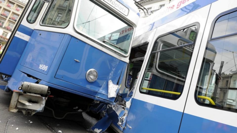 Weniger Tram- und Busunfälle in der Stadt Zürich.
