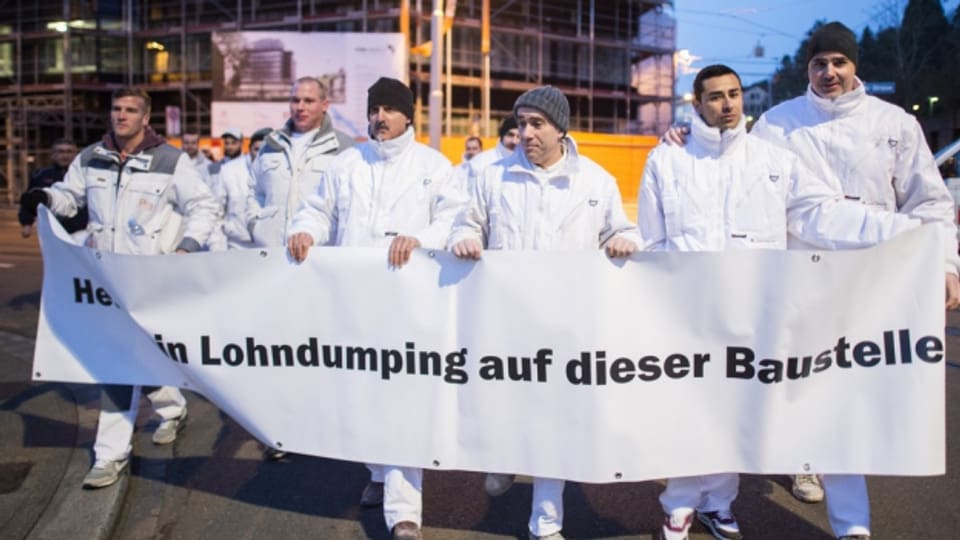 Demonstation gegen Lohndumping auf Baustellen.