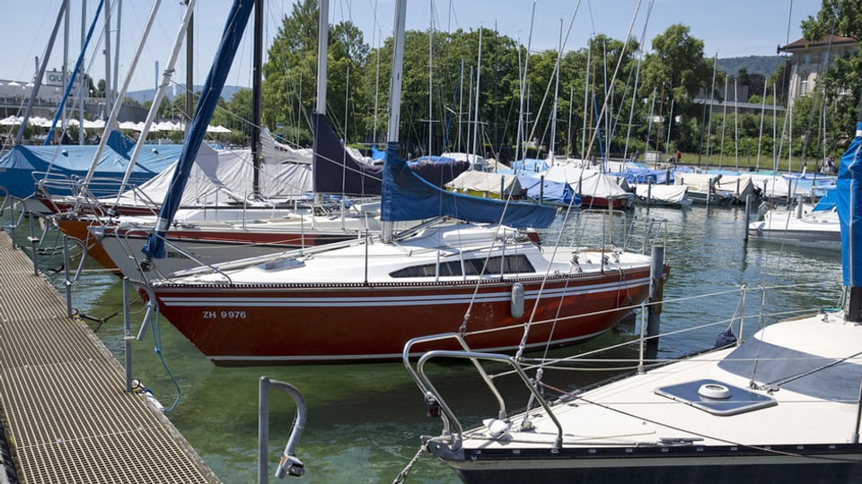 Sie gehören zu den Glücklichen, die einen der begehrten 2300 Bootsplätze der Stadt Zürich ergattert haben.