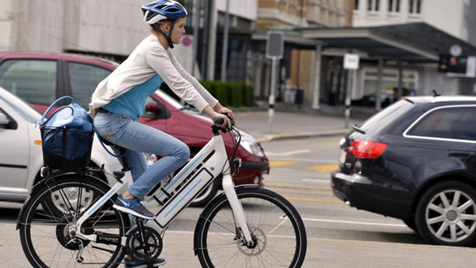 Das Tempo im Griff haben: E-Bike-Fahren will gelernt sein.