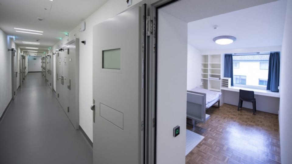Ende 2014 wurde das MZU nach einem Umbau neu eröffnet. Nun stehen die Zellen unfreiwillig leer.
