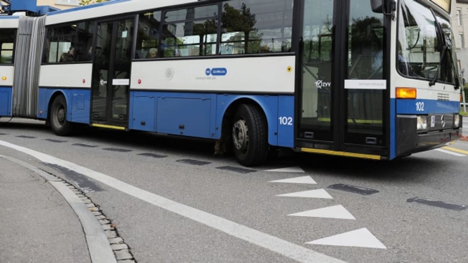 Am Samstagmorgen schoss ein Jugendlicher auf einen Trolleybus der VBZ.