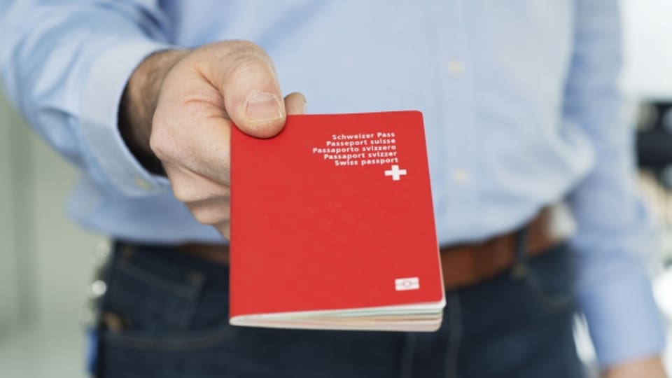 Die Stadt Zürich will mit Einbürgerungen die Demokratie beleben.