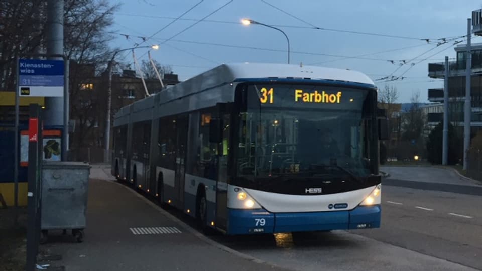 Die neue Busverbindung startet bei der Kienastenwies ihre lange Fahrt ans andere Ende der Stadt.